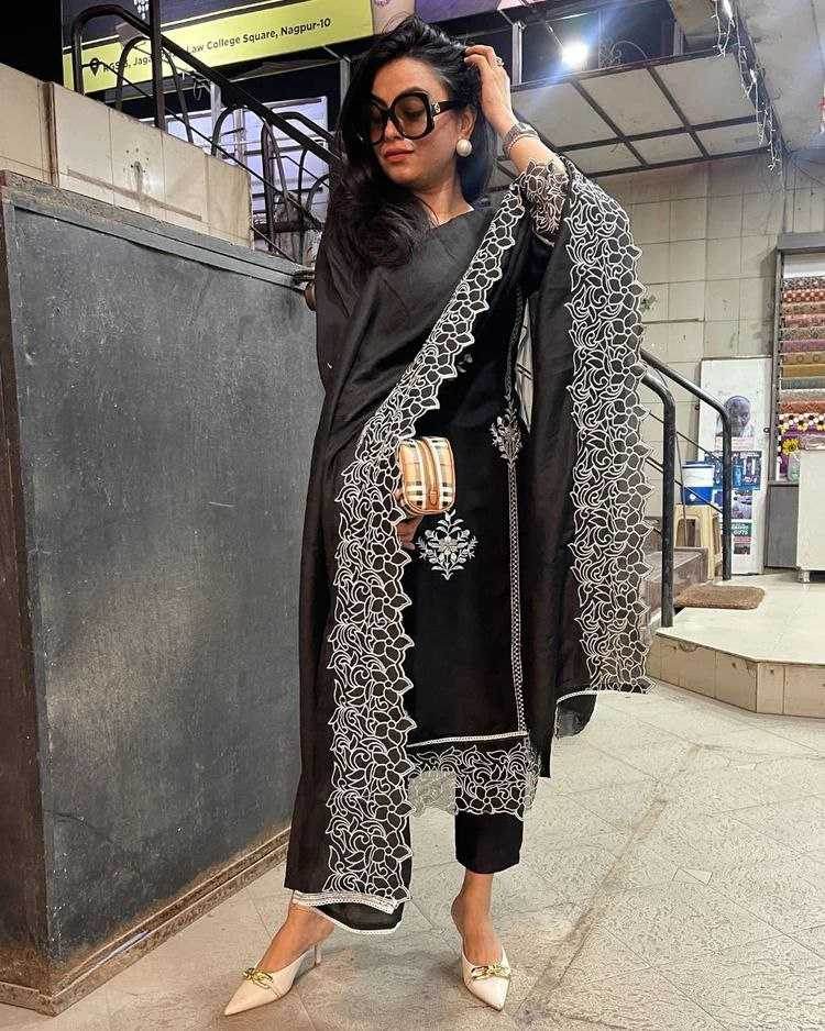 Crepe Ladies Printed Embroidery Suit - MYLUXURY LANE ENTERPRISE