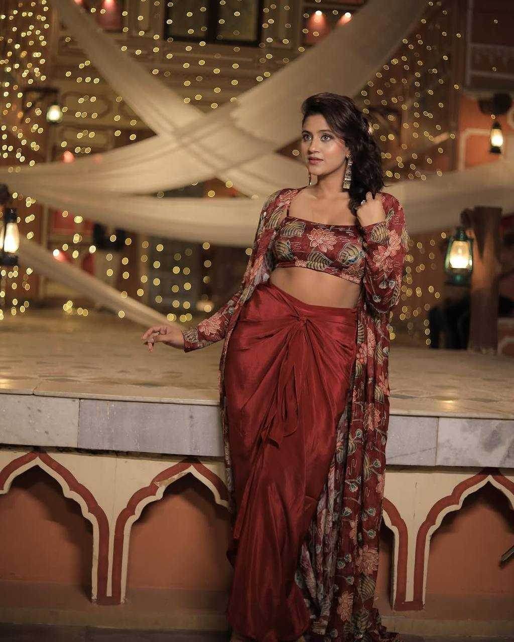 Crepe Silk Gown - MYLUXURY LANE ENTERPRISE