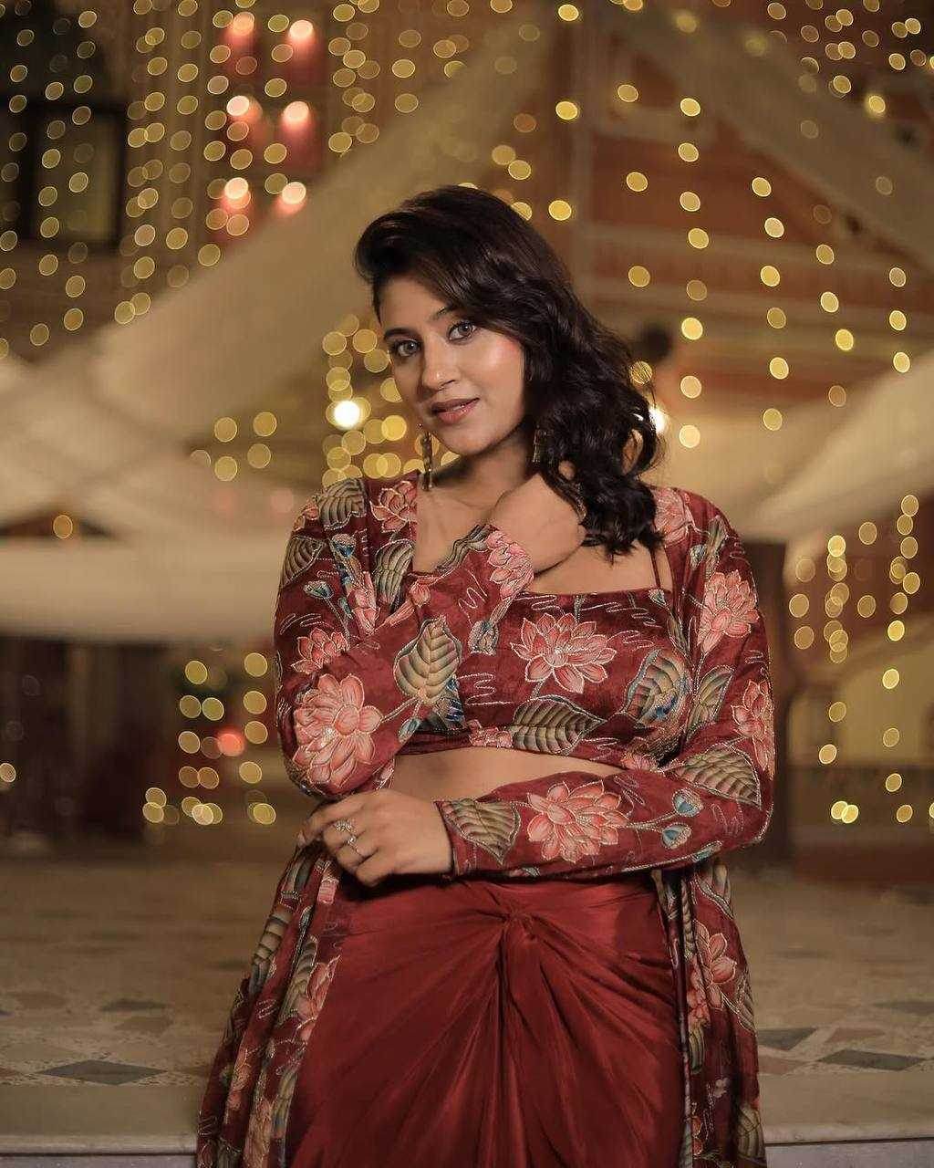 Crepe Silk Gown - MYLUXURY LANE ENTERPRISE