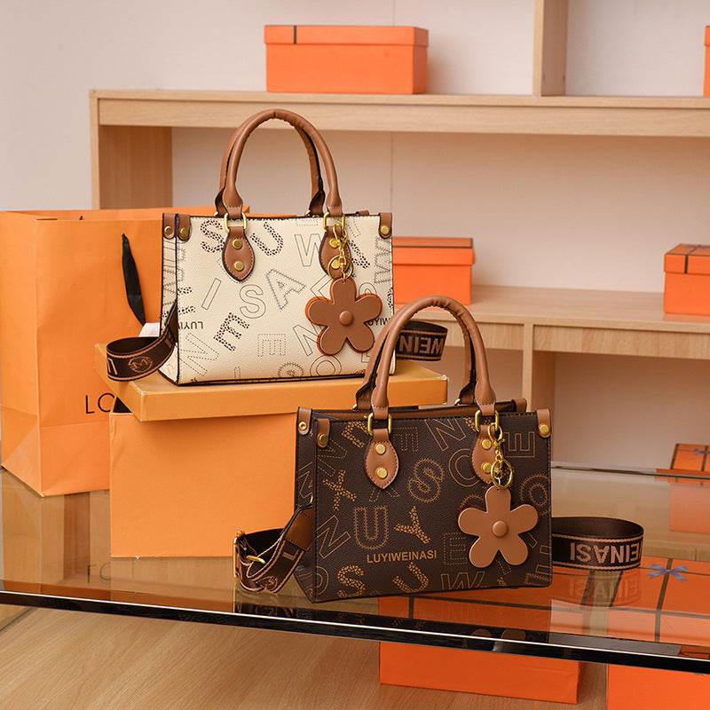 Women's Fashion Retro Printed Shoulder Messenger Bag - MYLUXURY LANE ENTERPRISE
