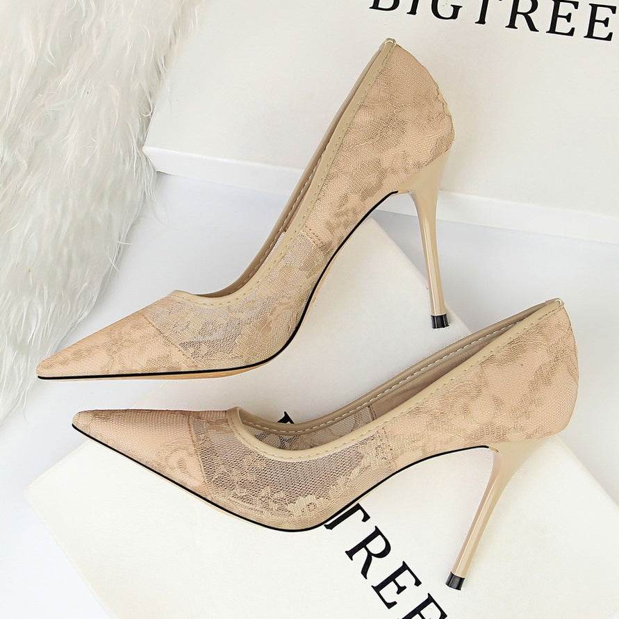 Pointed toe mesh hollow lace shoes - MYLUXURY LANE ENTERPRISE