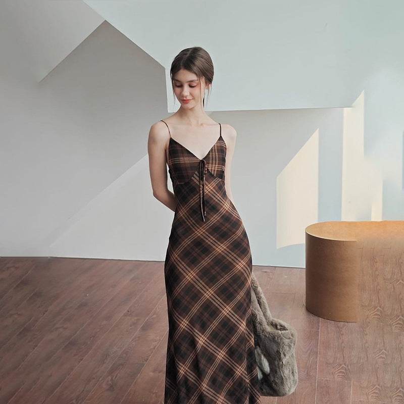 European And American Fashion Retro Plaid Pure Desire Socialite Temperament Slim Strap Dress - MYLUXURY LANE ENTERPRISE