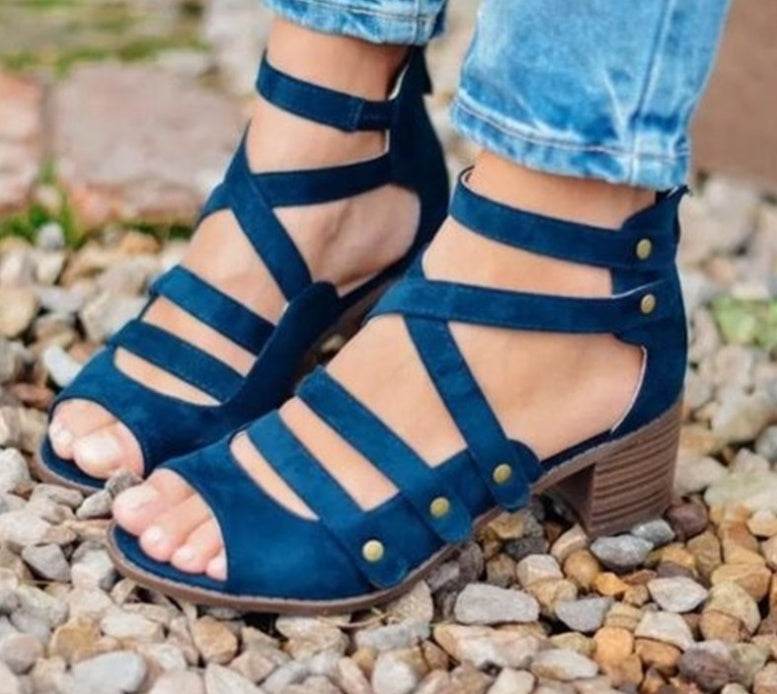 Oversized stud sandals - MYLUXURY LANE ENTERPRISE