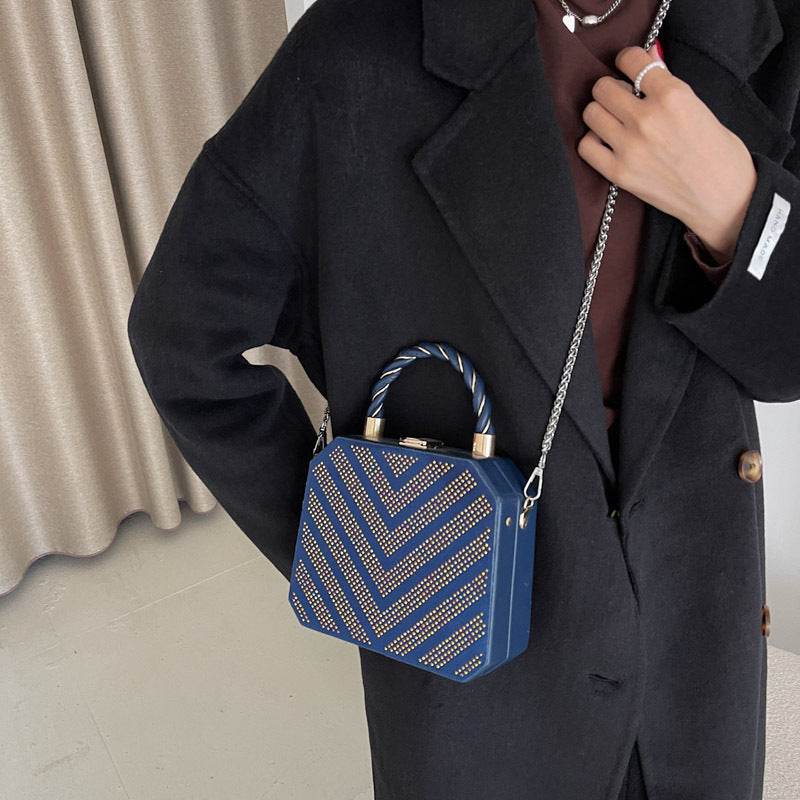 Simple Shoulder Bag Messenger Bag Metal Buckle Female Bag - MYLUXURY LANE ENTERPRISE
