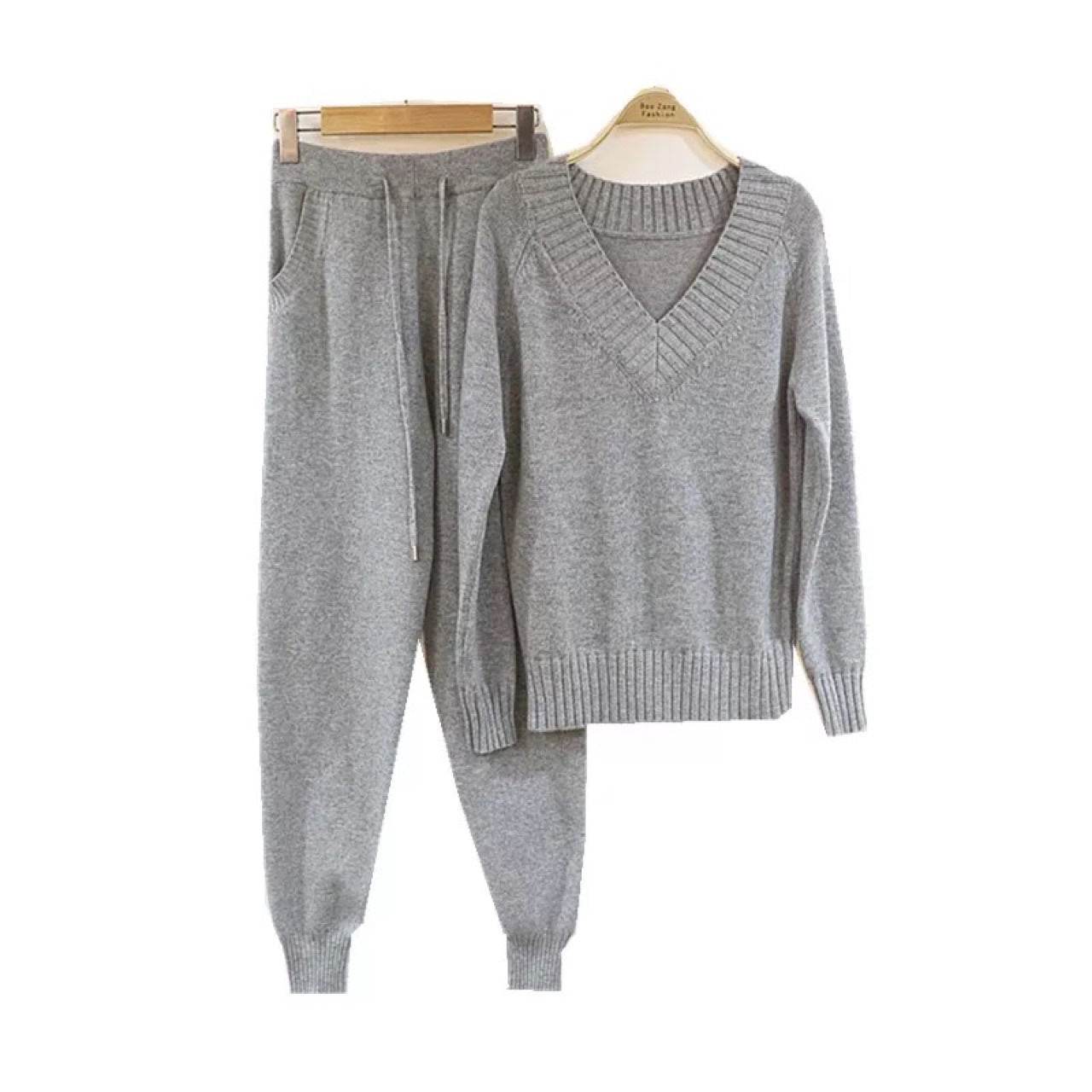 V-neck sweater and pants suit - MYLUXURY LANE ENTERPRISE