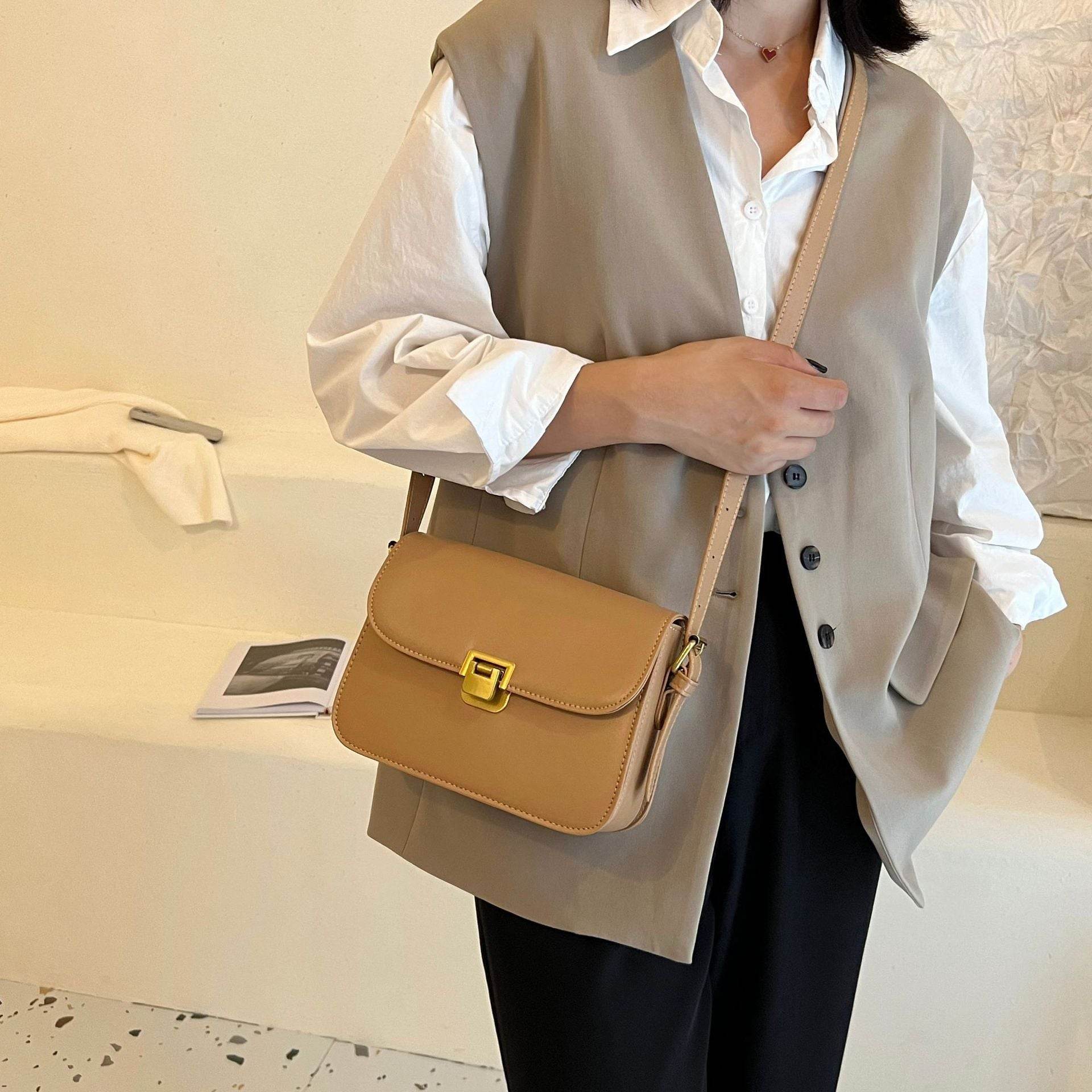 Elegant Women's Simple Messenger Bag - MYLUXURY LANE ENTERPRISE
