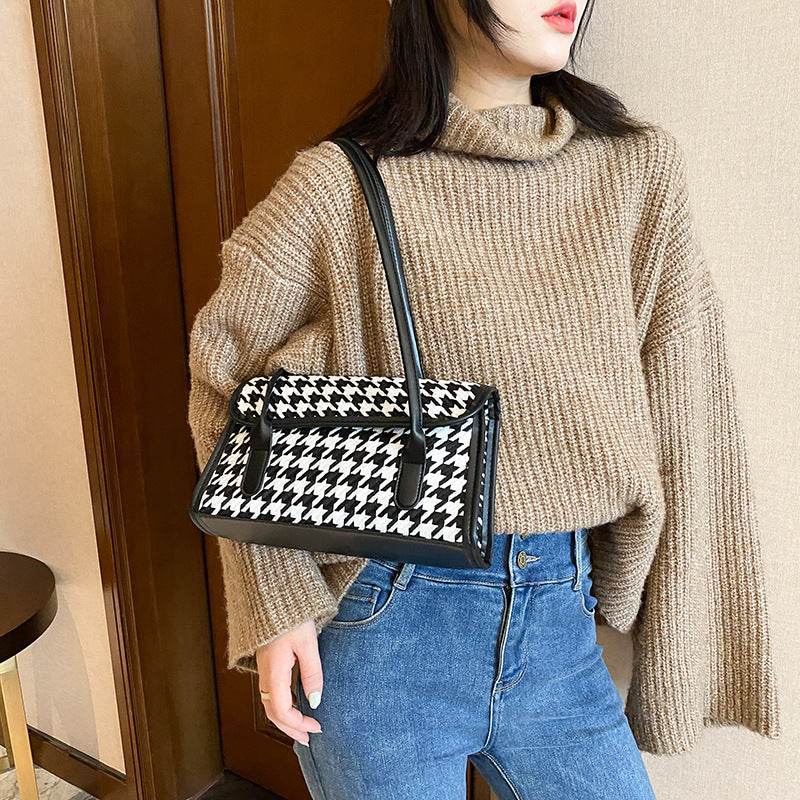 Women's Underarm Baguette Shoulder Bag - MYLUXURY LANE ENTERPRISE