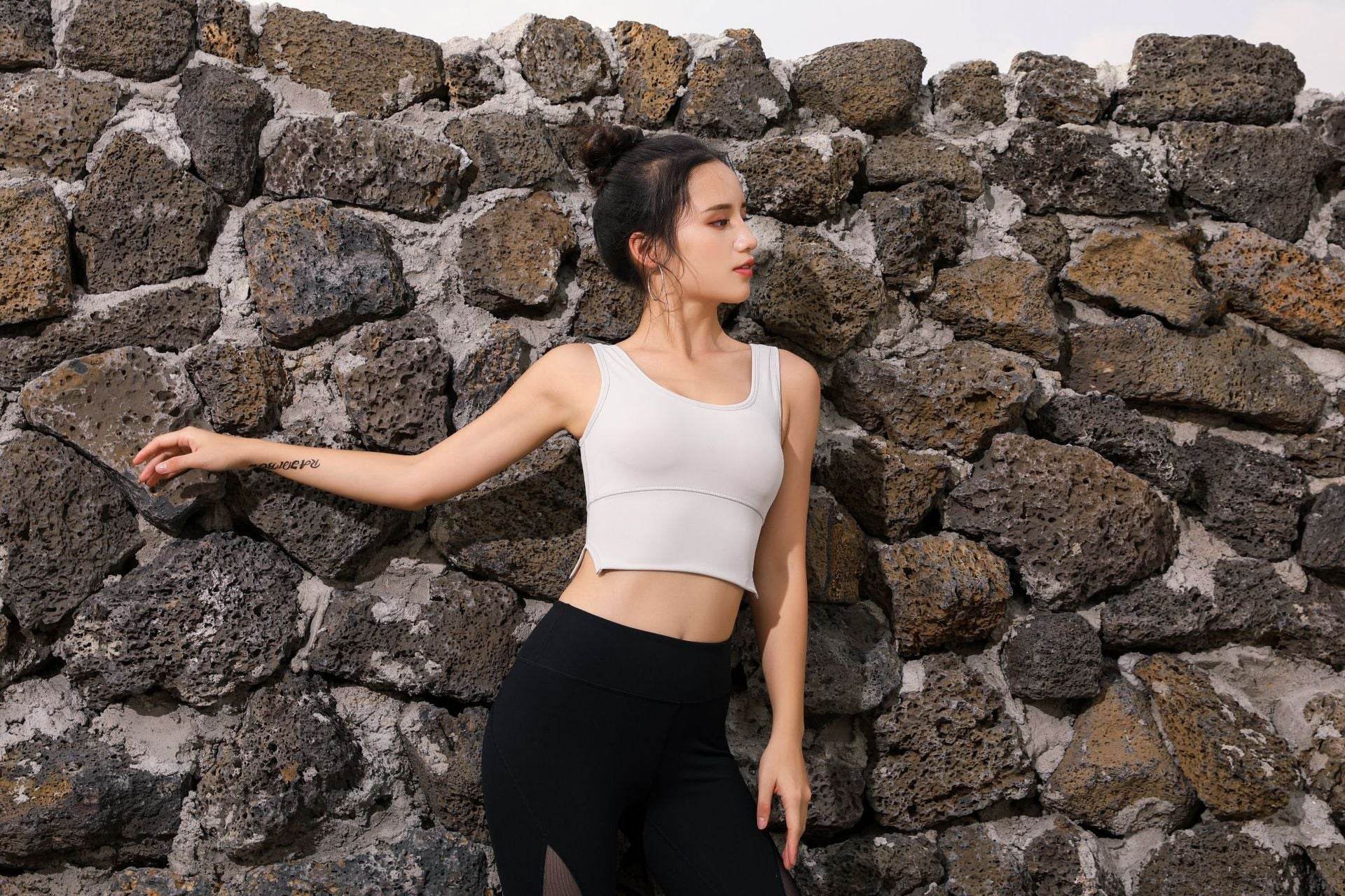 Sports zipper bra - MYLUXURY LANE ENTERPRISE