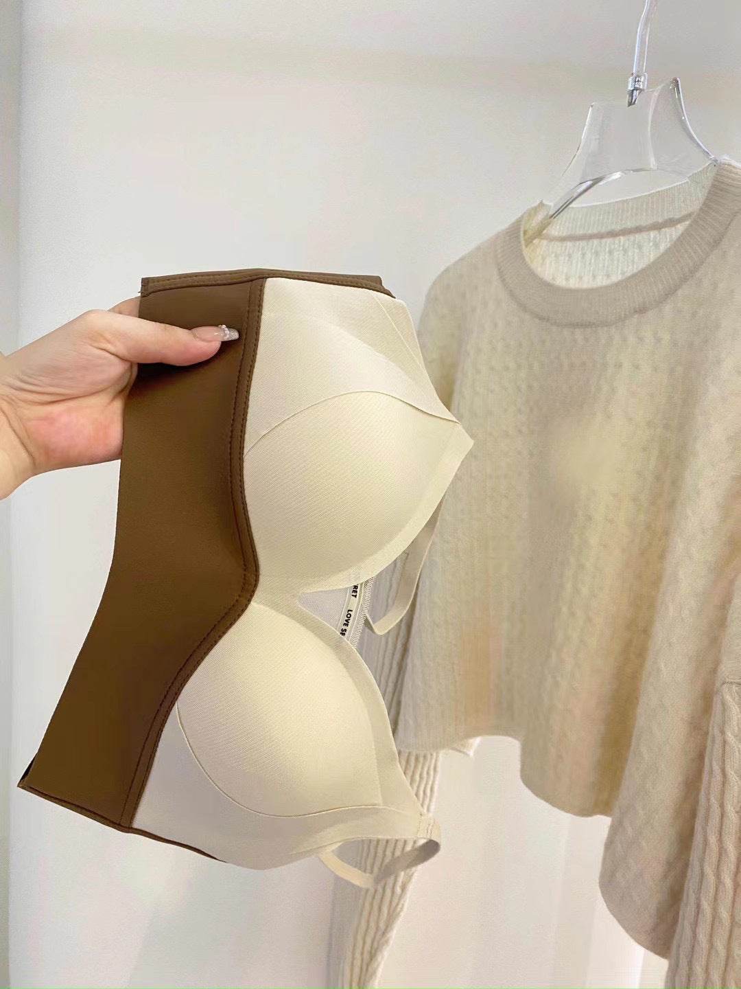 No Steel Ring Triangle Cup Bra - MYLUXURY LANE ENTERPRISE