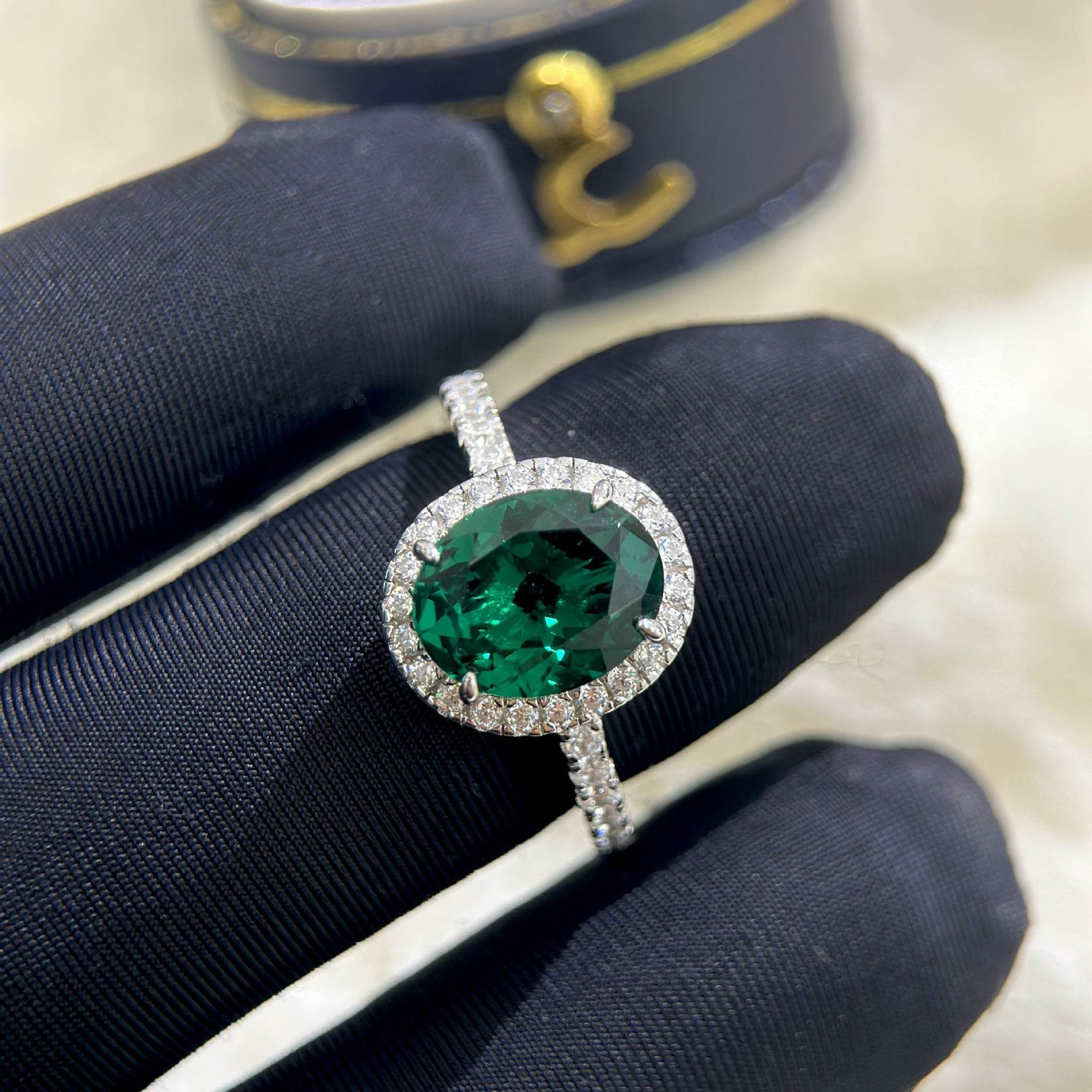 S925 Sterling Silver Big Diamond Oval Diamond Surround Row Diamond Ring 3 Karat - MYLUXURY LANE ENTERPRISE