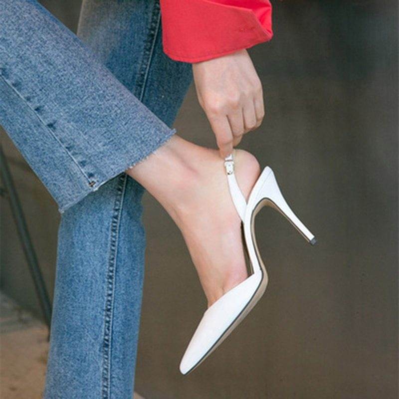 Sandals with a small head and a pointed toe - MYLUXURY LANE ENTERPRISE