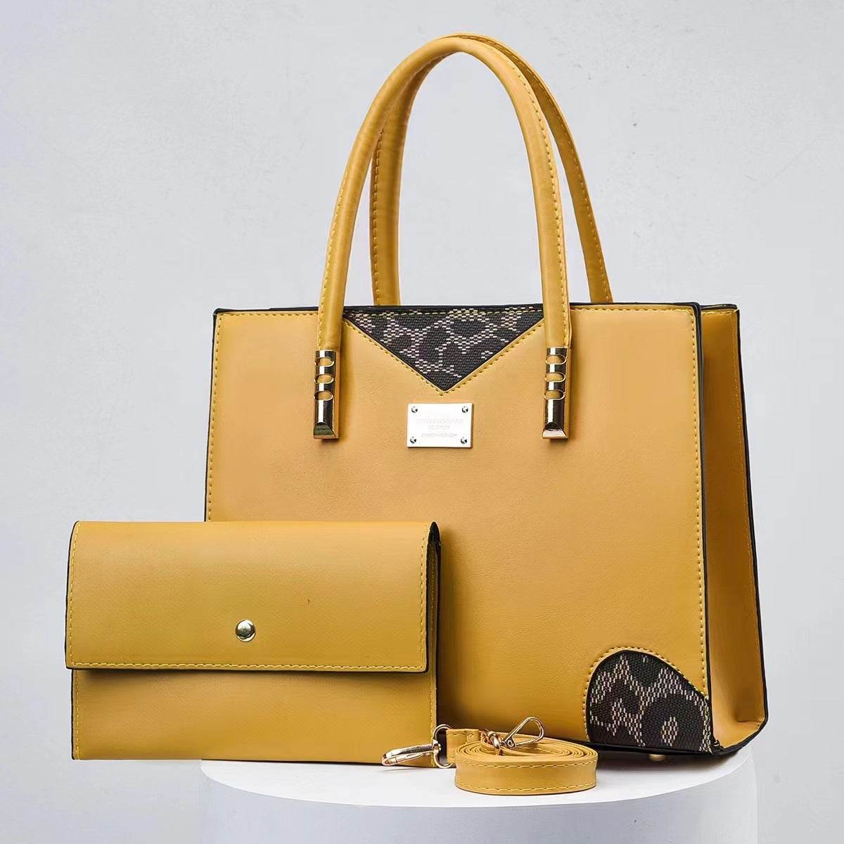 Women's Fashion Lettered Casual Large Capacity Shoulder Messenger Bag - MYLUXURY LANE ENTERPRISE