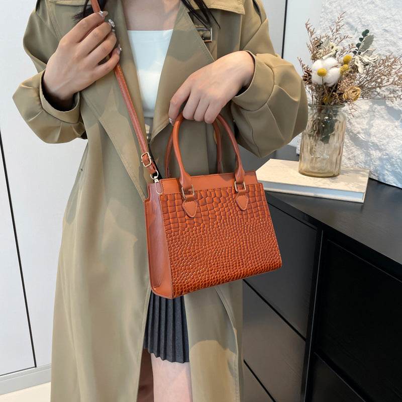 Large-capacity Textured Commuter Tote Pattern Shoulder Messenger Bag - MYLUXURY LANE ENTERPRISE