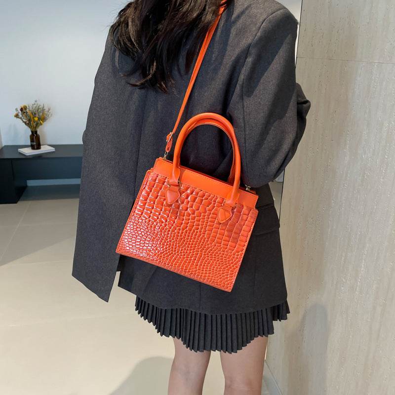 Large-capacity Textured Commuter Tote Pattern Shoulder Messenger Bag - MYLUXURY LANE ENTERPRISE