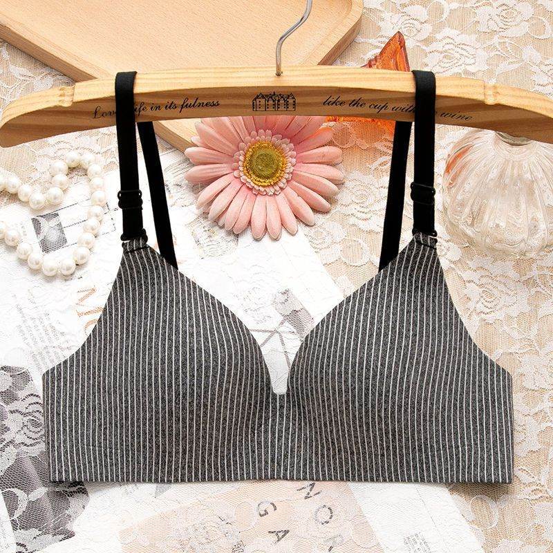 Non-wired Bra One-piece Seamless Gather Small Bra - MYLUXURY LANE ENTERPRISE