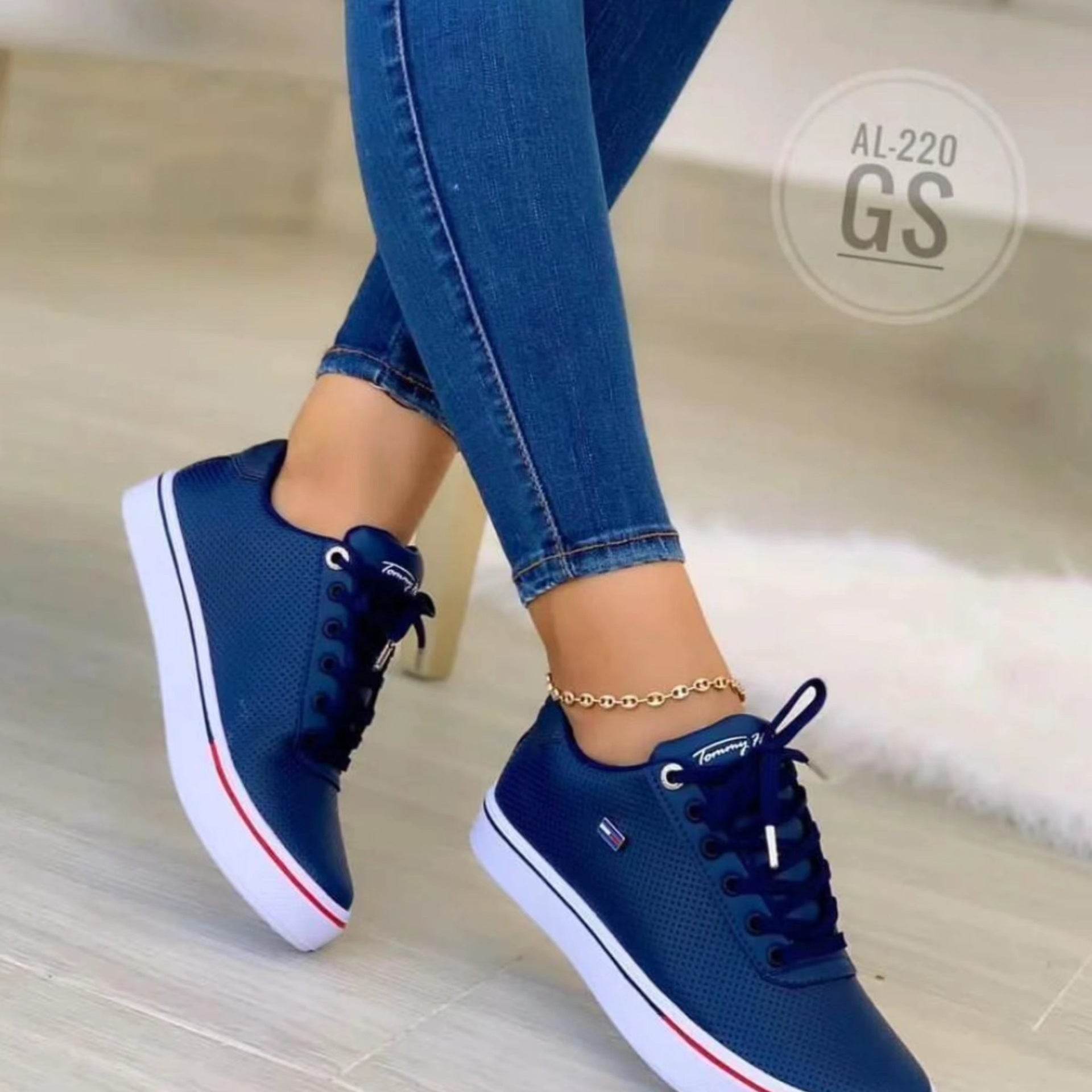 Plus Size Lace Up Casual Women's Flat Shoes - MYLUXURY LANE ENTERPRISE