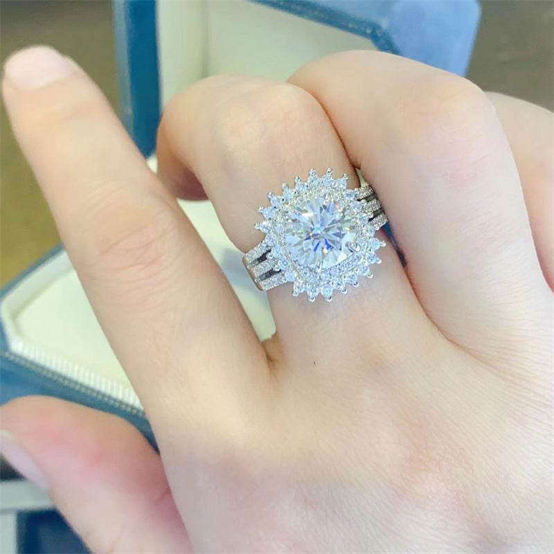 2 Karat D Color Moissanite Ring - MYLUXURY LANE ENTERPRISE
