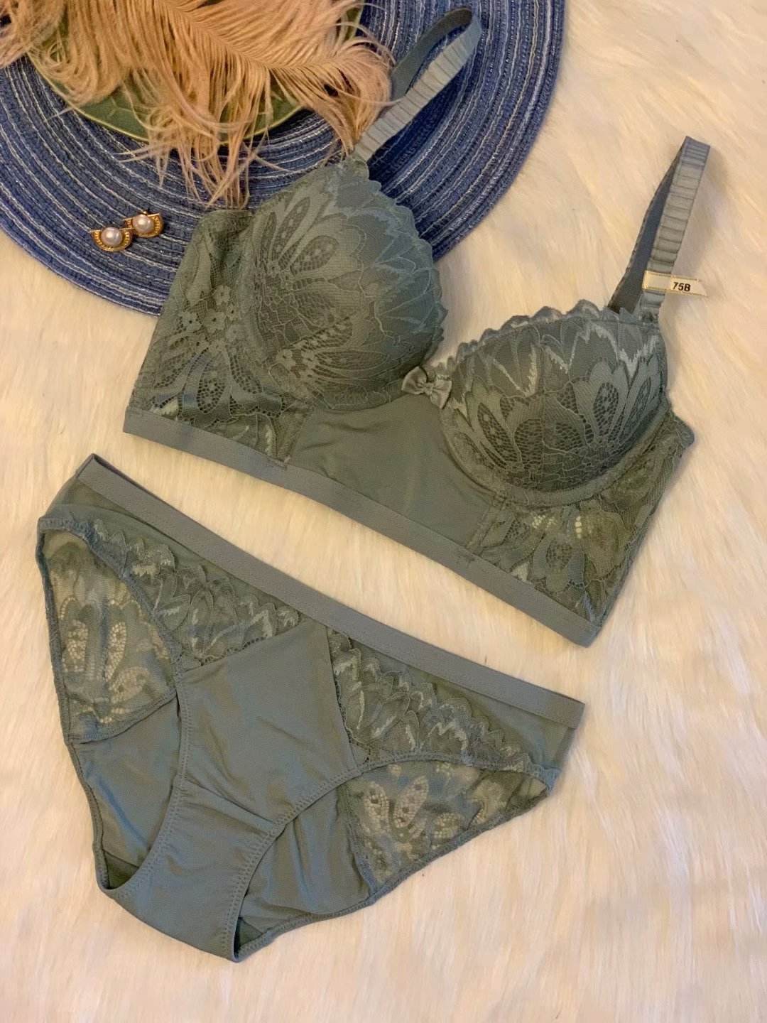 Lace embroidered wings widen and gather to adjust the bra set - MYLUXURY LANE ENTERPRISE