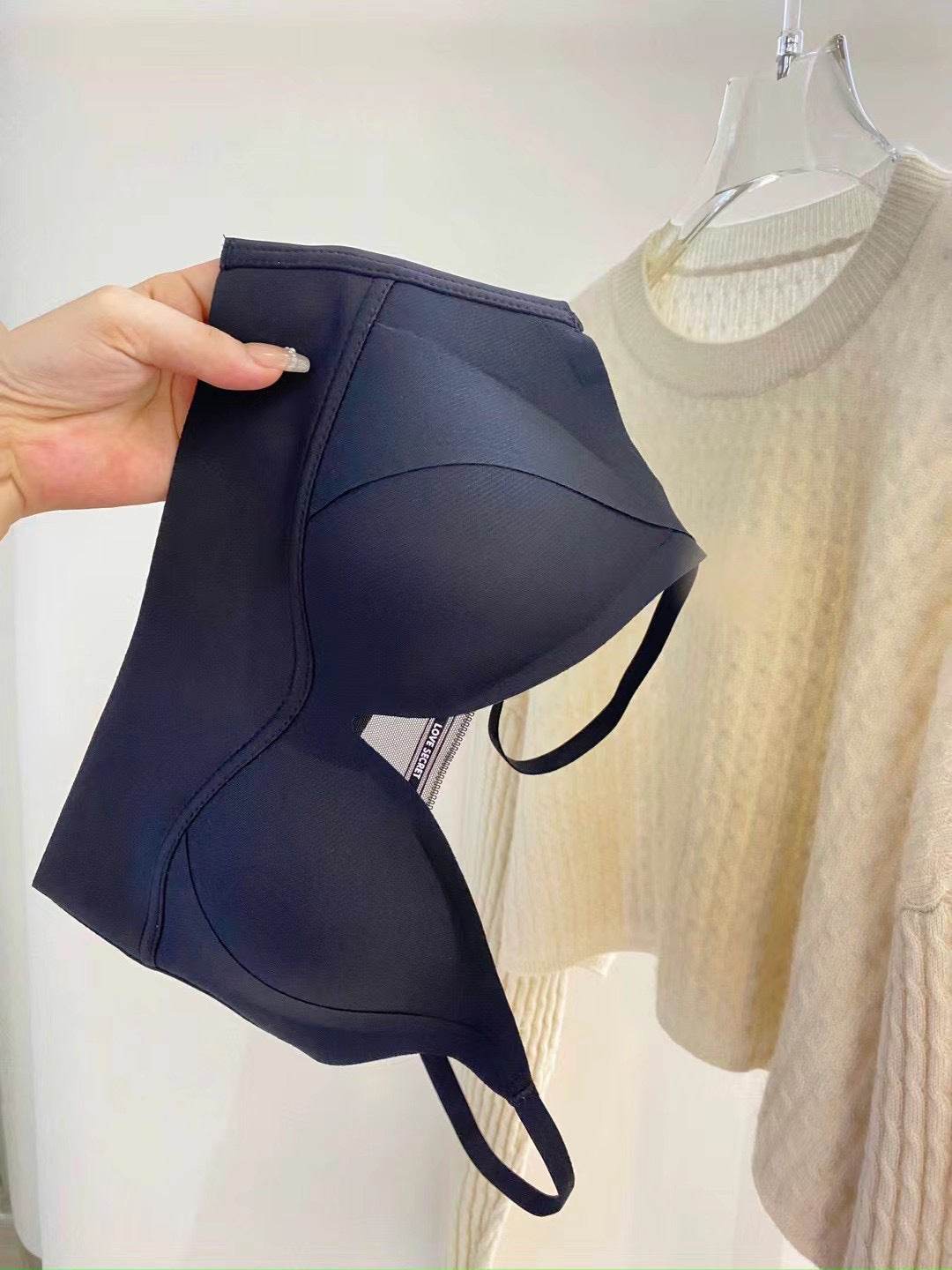 No Steel Ring Triangle Cup Bra - MYLUXURY LANE ENTERPRISE