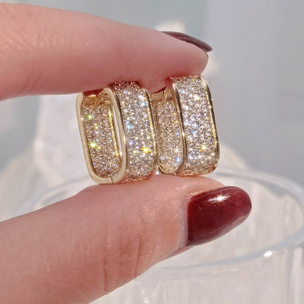 Simple Entry Lux Micro Inlaid Zircon Ear Clip - MYLUXURY LANE ENTERPRISE