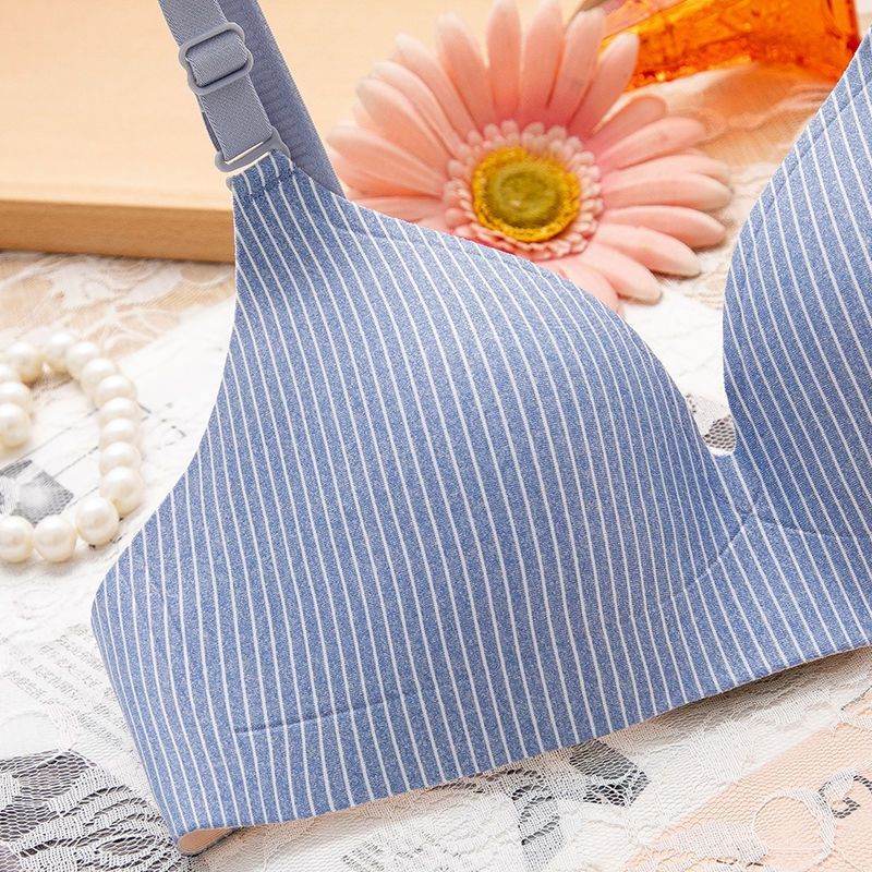 Non-wired Bra One-piece Seamless Gather Small Bra - MYLUXURY LANE ENTERPRISE