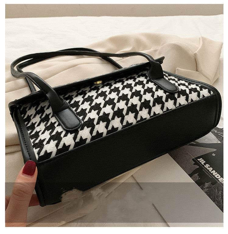 Women's Underarm Baguette Shoulder Bag - MYLUXURY LANE ENTERPRISE