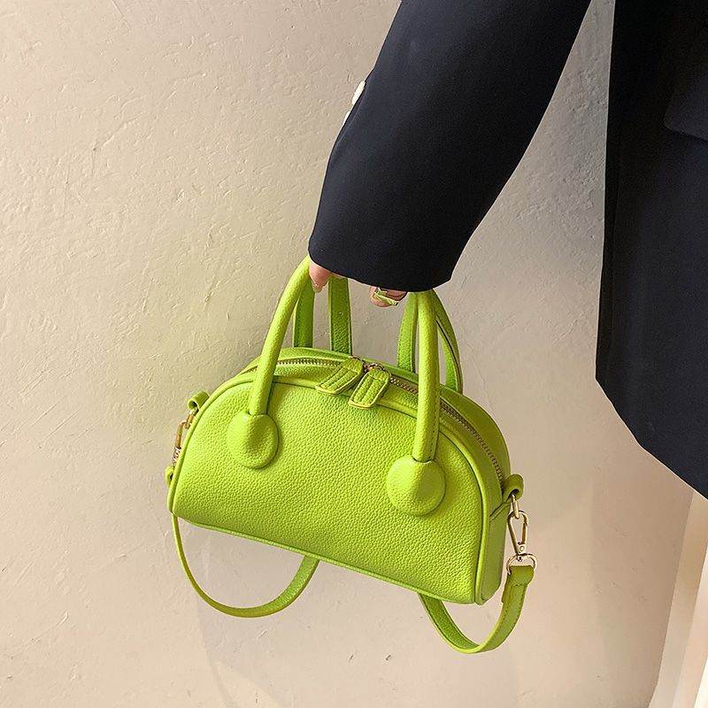 New Trendy Versatile Handheld Shoulder Bag - MYLUXURY LANE ENTERPRISE