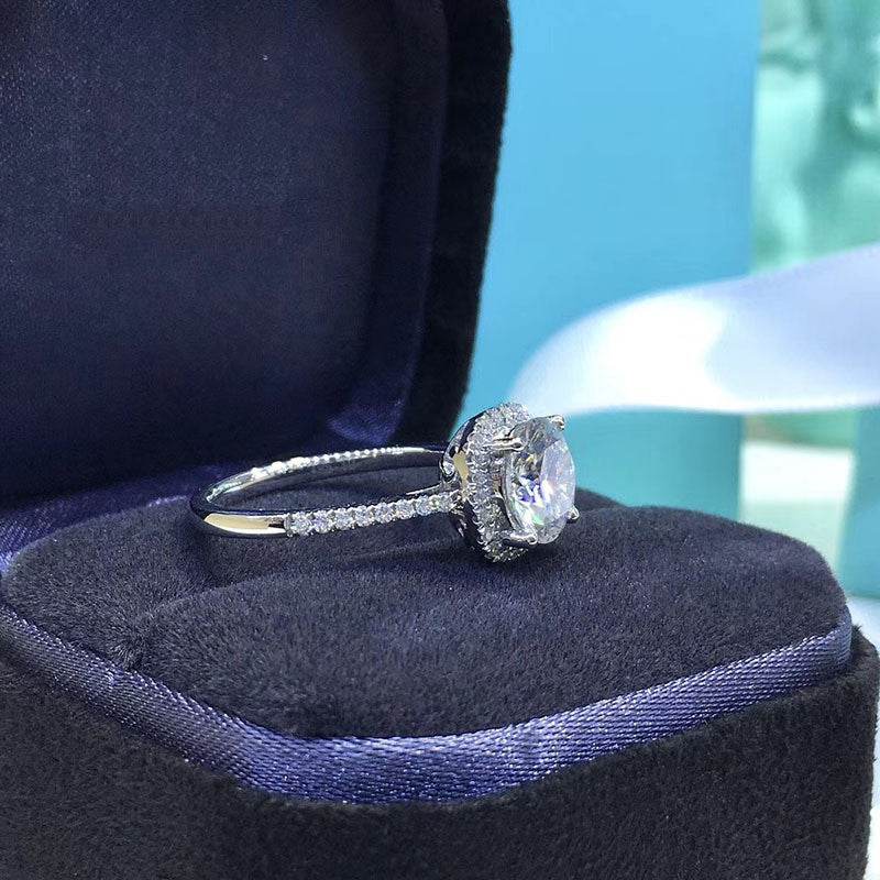 Four Claw Square Moissanite Diamond Ring - MYLUXURY LANE ENTERPRISE