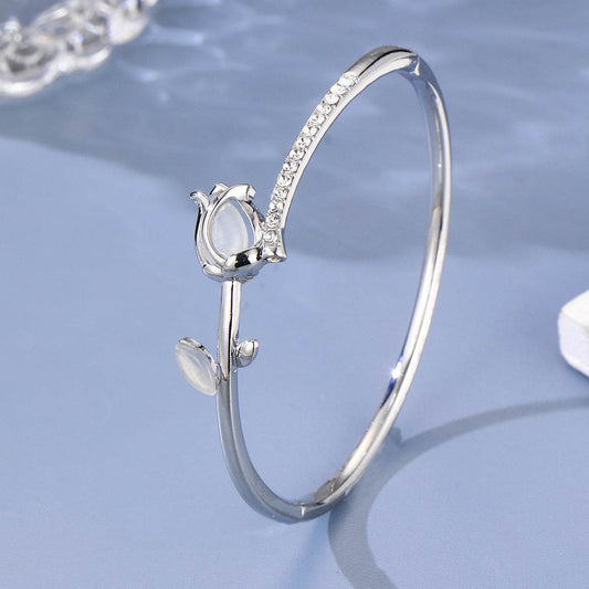 Graceful Personality Opal Tulip Bracelet - MYLUXURY LANE ENTERPRISE