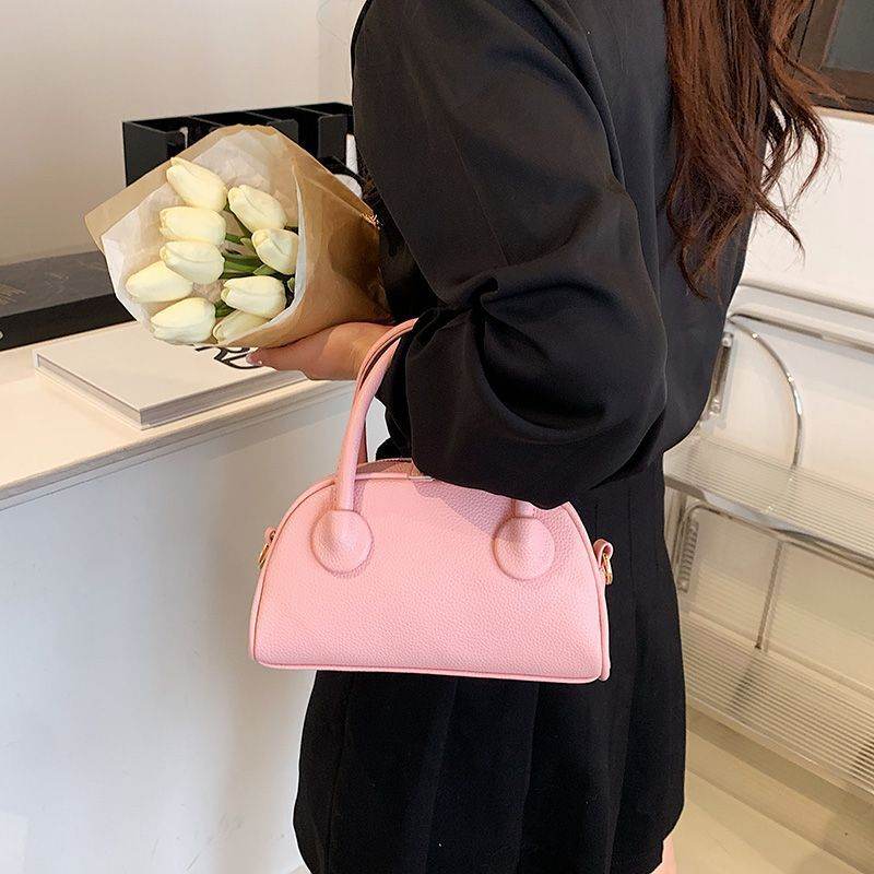 New Trendy Versatile Handheld Shoulder Bag - MYLUXURY LANE ENTERPRISE