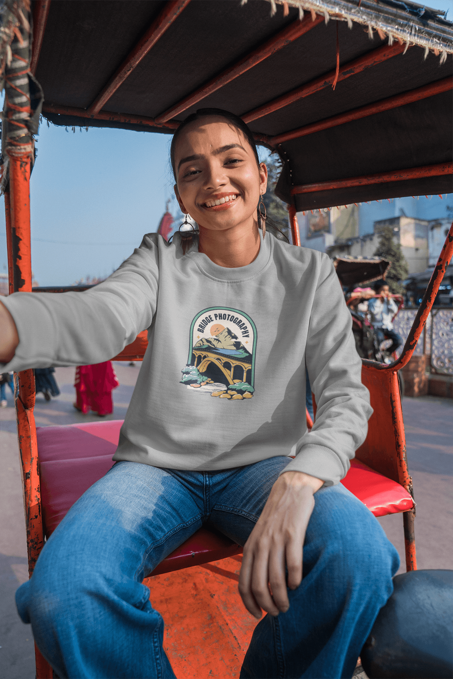 Bridge Photography Sweatshirt - MYLUXURY LANE ENTERPRISE