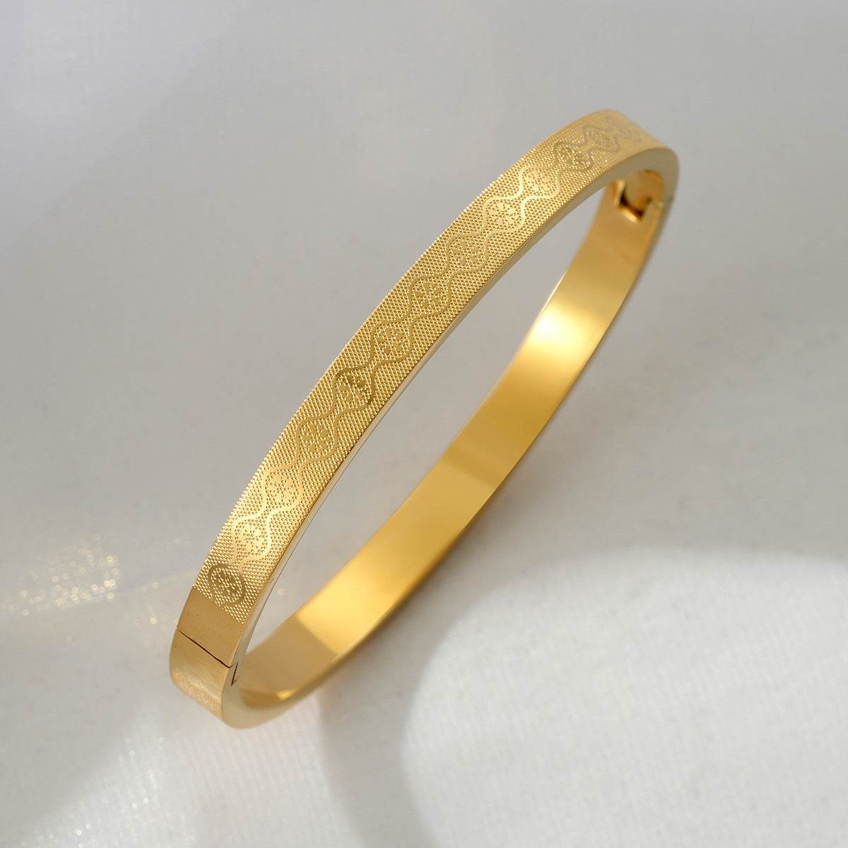 Creative Simple Corrosive Mesh Plaid Pattern Buckle Couple Bracelet - MYLUXURY LANE ENTERPRISE