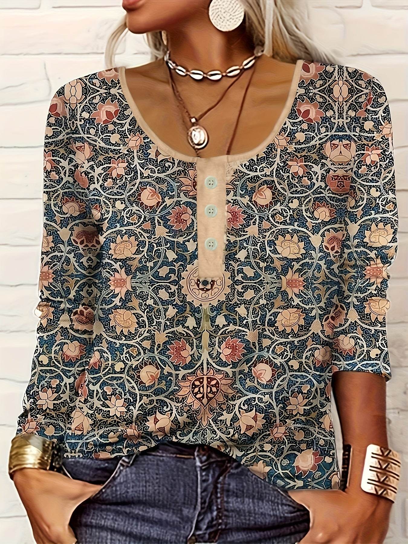 Women's V-neck Ethnic Print Plus Size T-shirt - MYLUXURY LANE ENTERPRISE