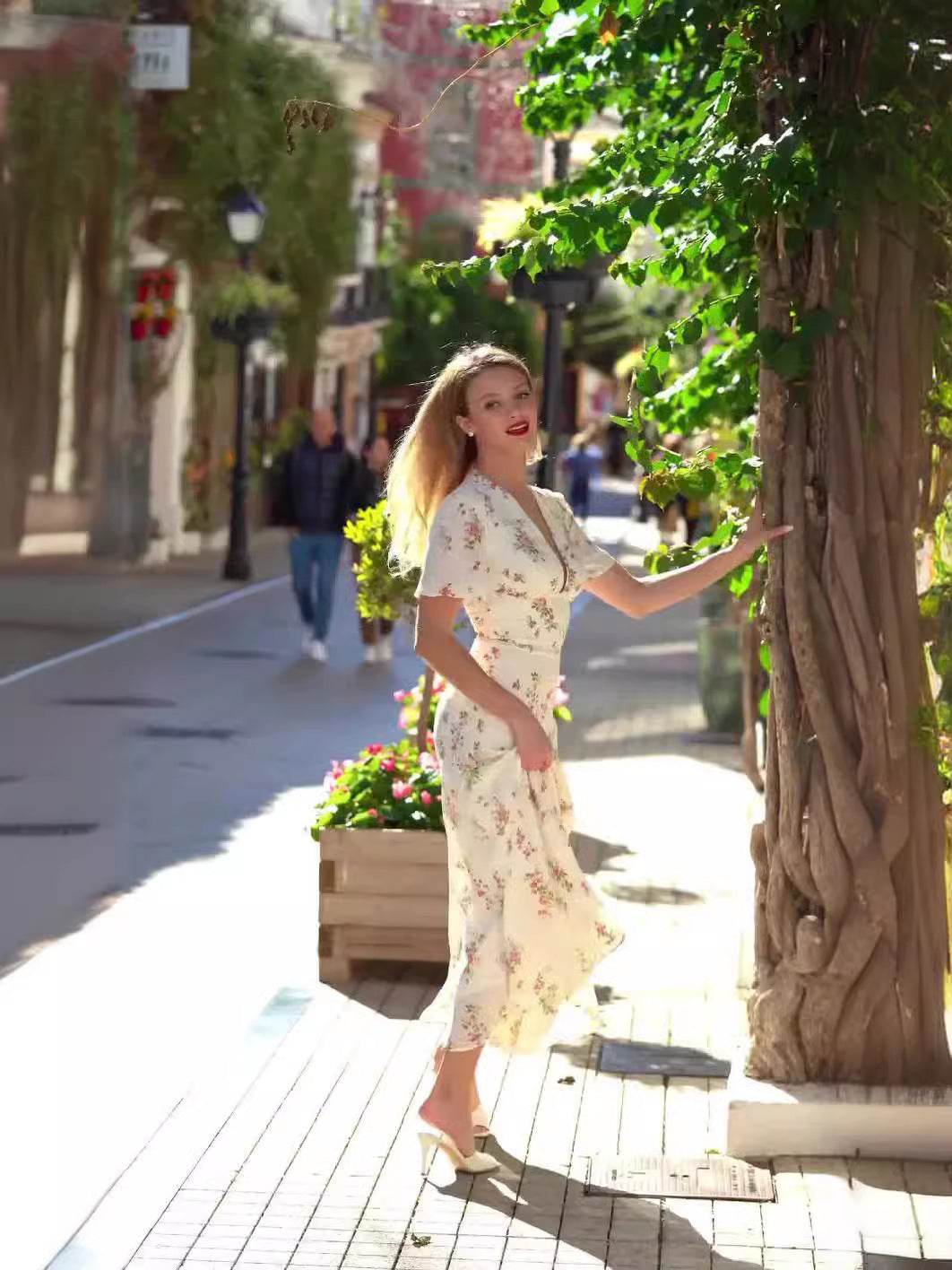 French Sexy Deep V Dress Gentle Small Floral Tight Waist Slimming Dress - MYLUXURY LANE ENTERPRISE