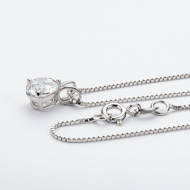 Genuine Three-claw Moissanite Pendant D Color - MYLUXURY LANE ENTERPRISE
