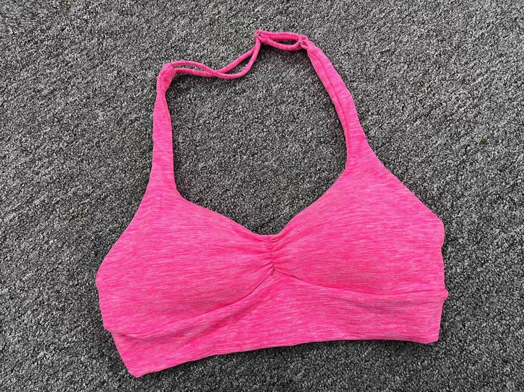 Adjustable Shoulder Strap Halter Sports Bra - MYLUXURY LANE ENTERPRISE