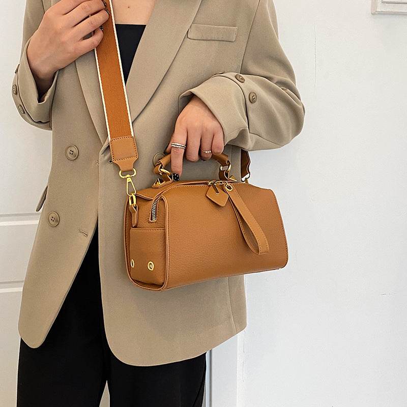 Summer All-matching Shoulder Messenger Texture Popular Hot-selling Product Hand Holding Pillow Bag - MYLUXURY LANE ENTERPRISE