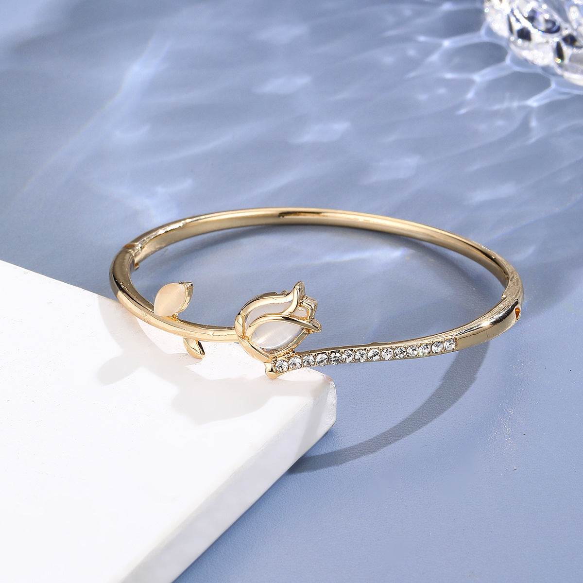 Graceful Personality Opal Tulip Bracelet - MYLUXURY LANE ENTERPRISE