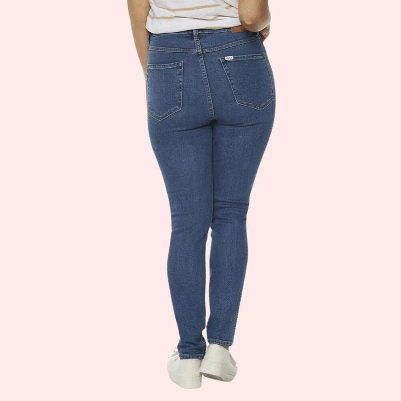 Chic Fit Noir Elegance Skinny Jeans - MYLUXURY LANE ENTERPRISE