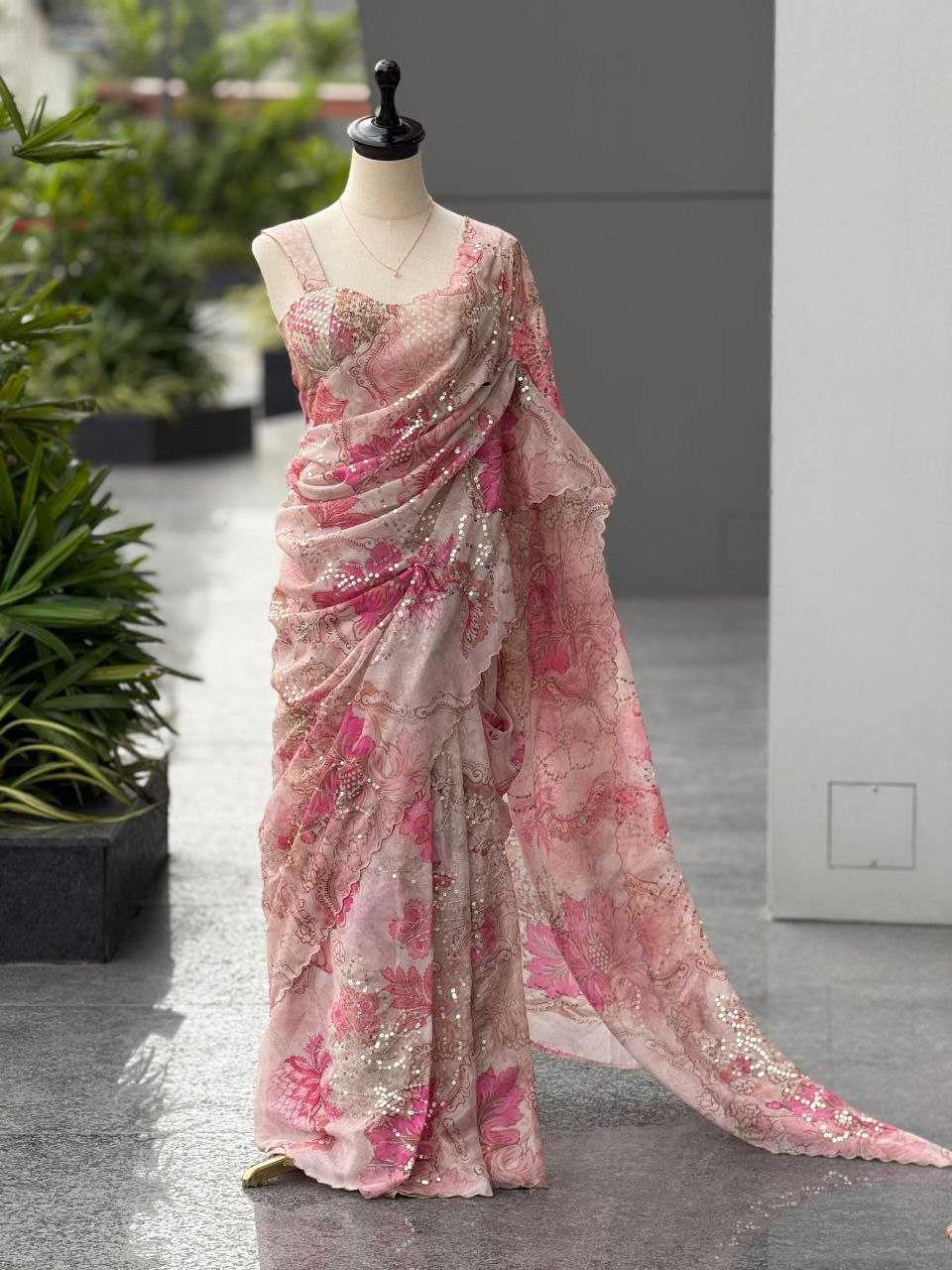 Aura Silk Designer Party Wear Sarees - MYLUXURY LANE ENTERPRISE