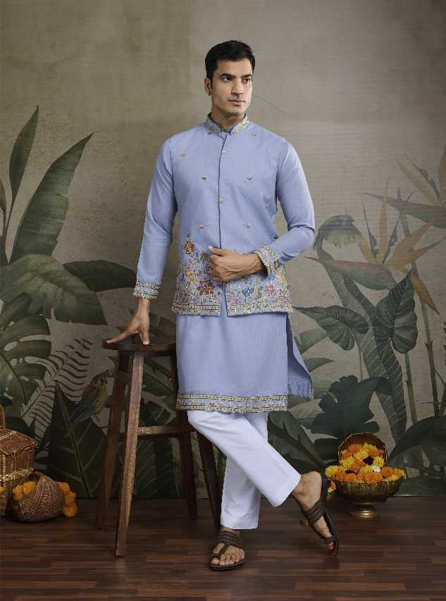 Cotton  Mens  Embroidered Kurta Pajama