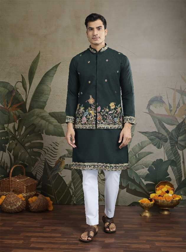Cotton  Mens  Embroidered Kurta Pajama