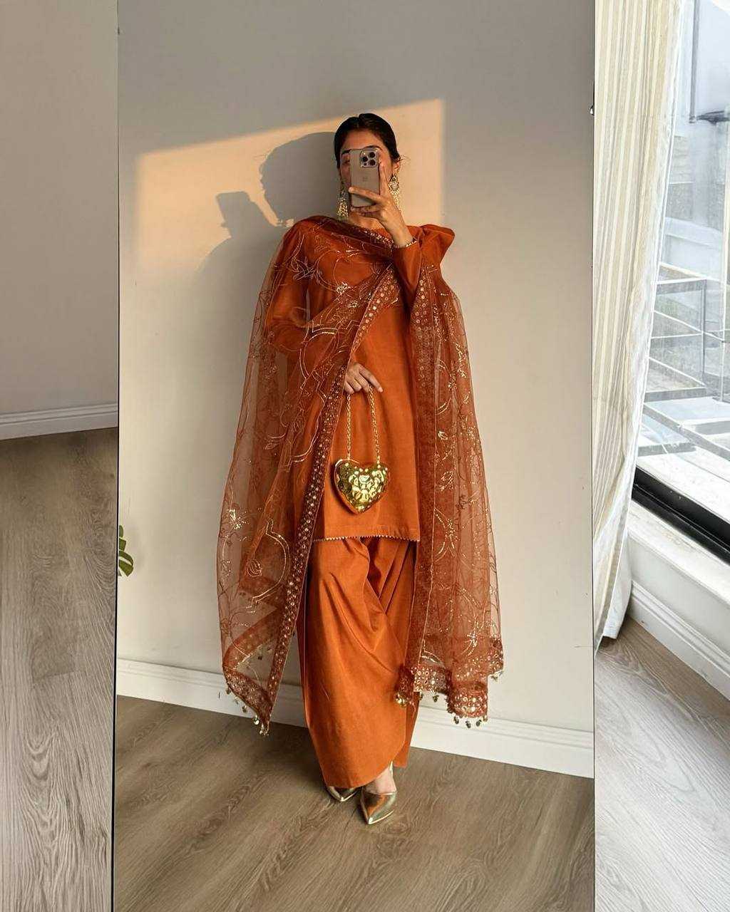 Crepe  Ladies Salwar Suits Party wear