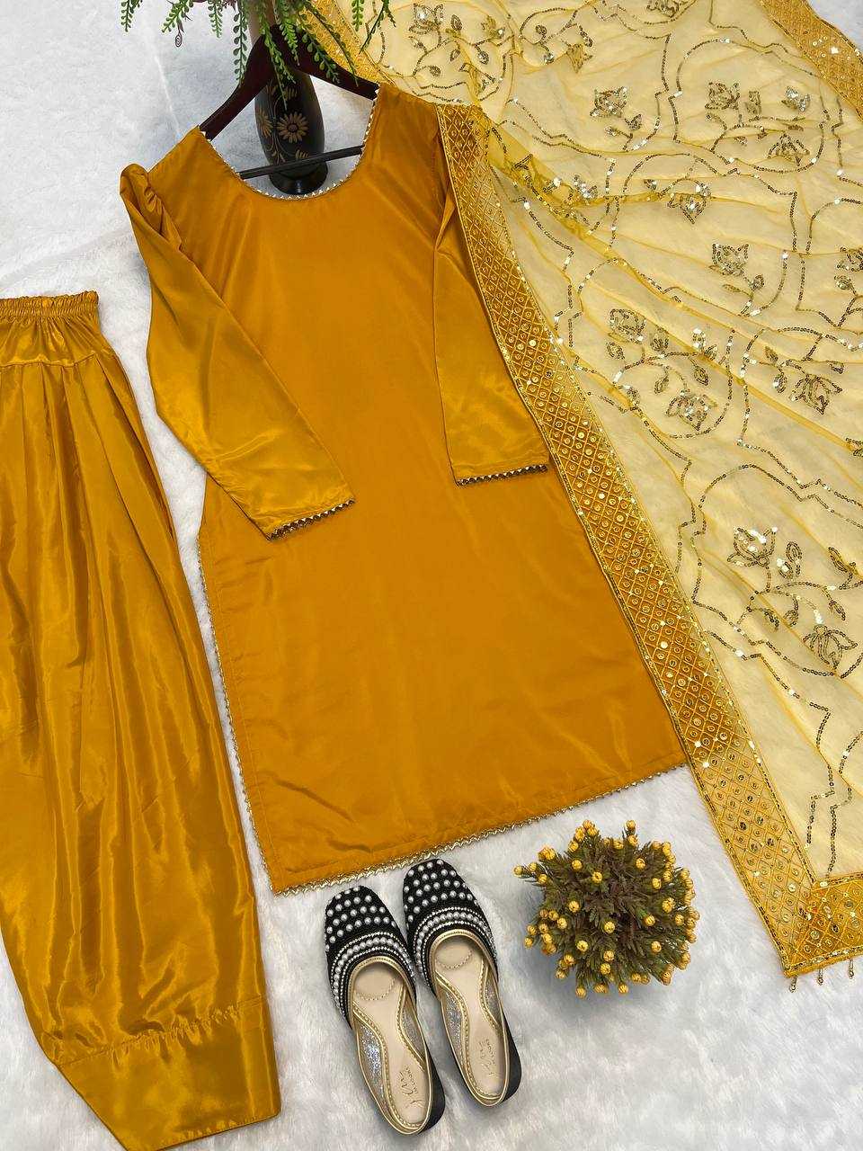 Crepe  Ladies Salwar Suits Party wear