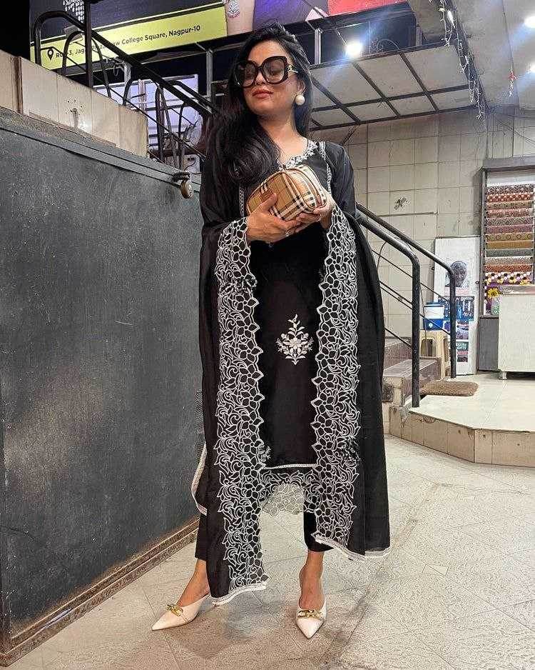 Crepe Ladies Printed Embroidery Suit - MYLUXURY LANE ENTERPRISE