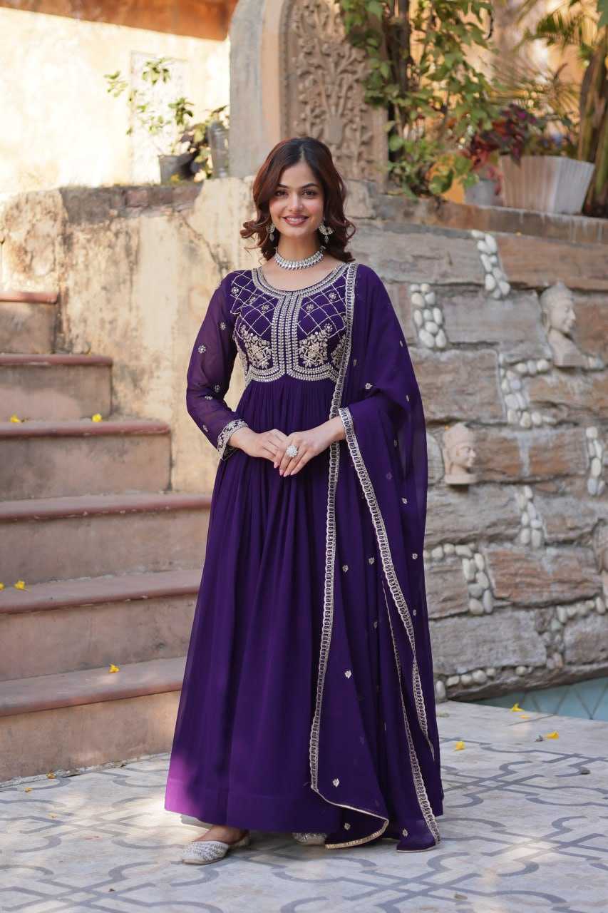 Faux Blooming  Embroidery Suit
