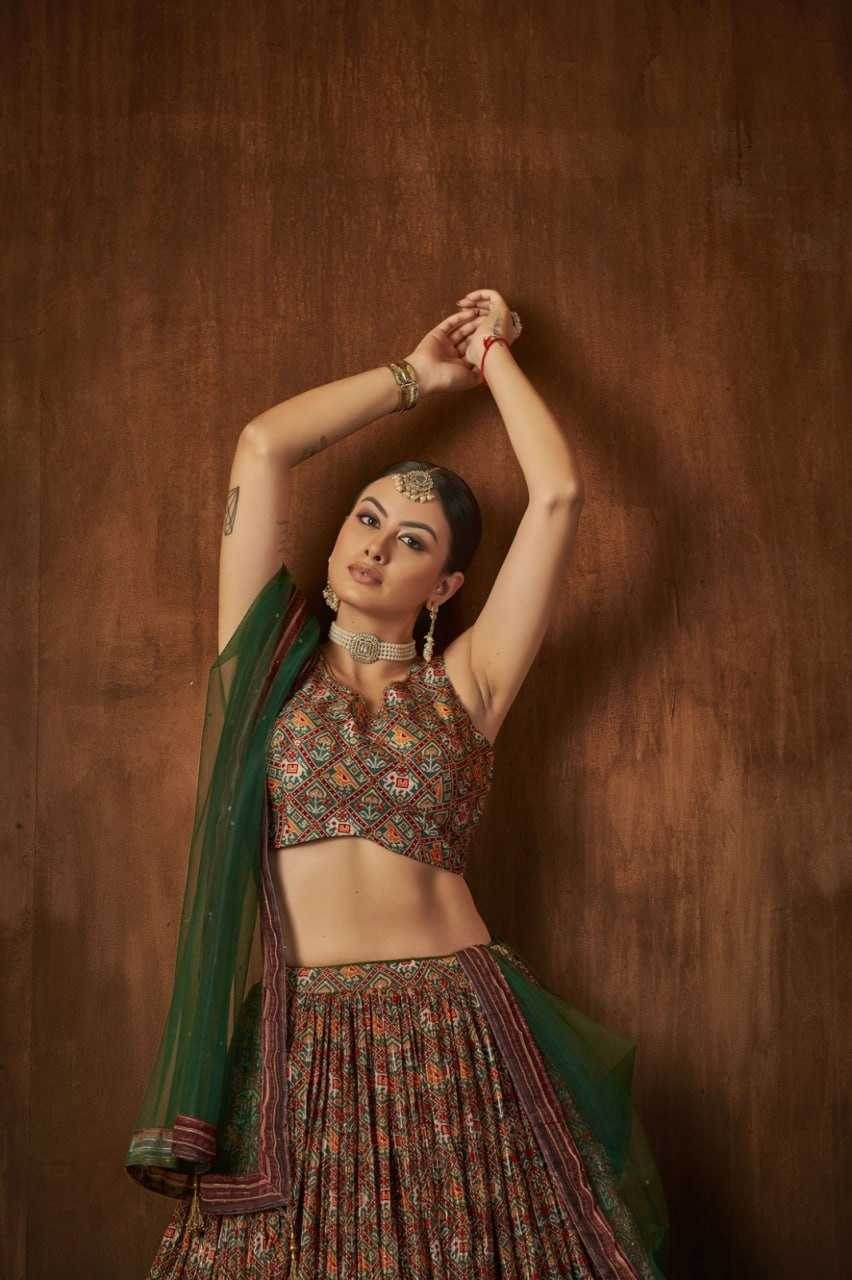 Georgette Designer Lehenga Choli Sangeet Outfits - MYLUXURY LANE ENTERPRISE