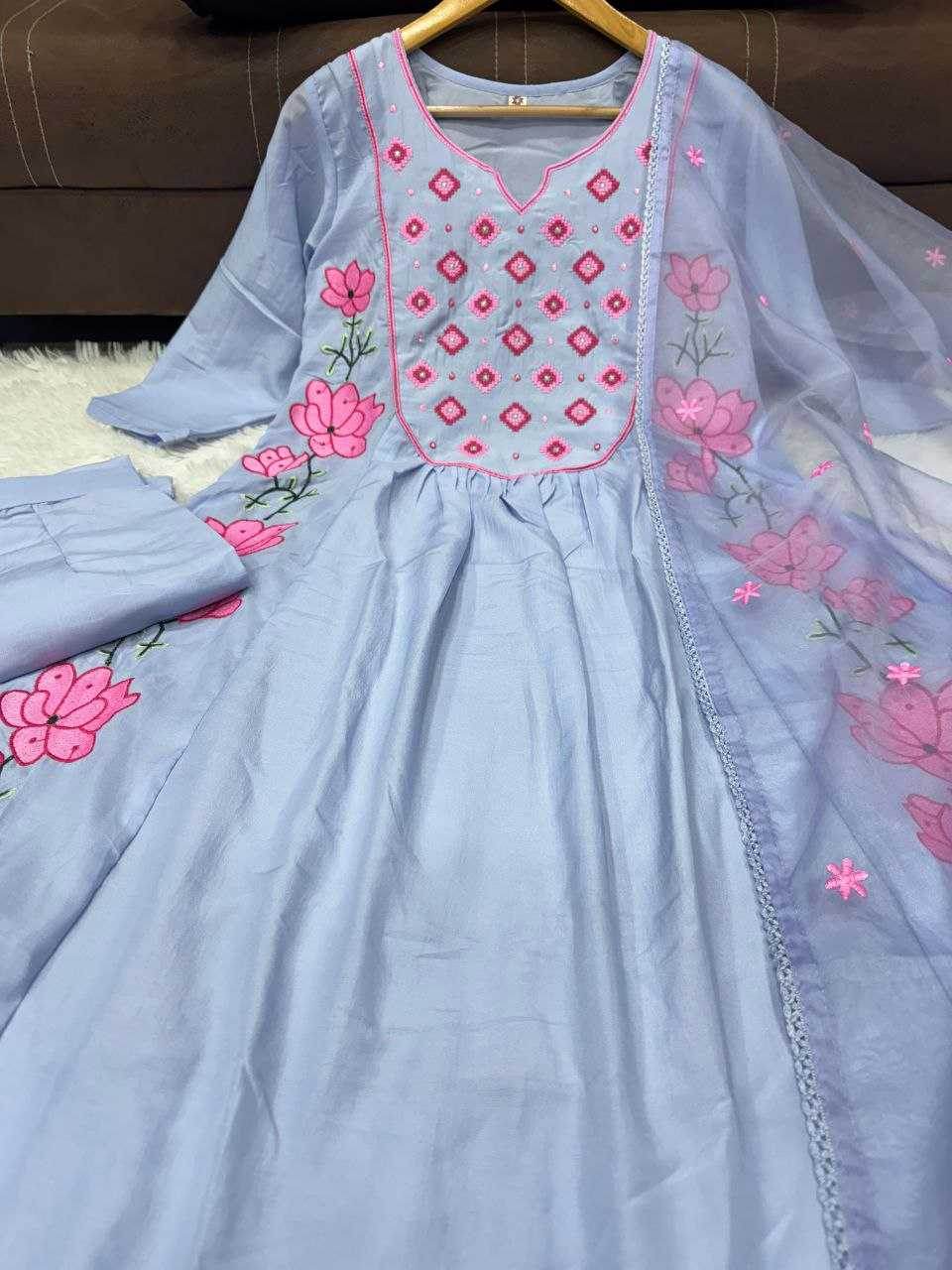 Heavy Parampara Embroidery Ladies Silk Suit - MYLUXURY LANE ENTERPRISE