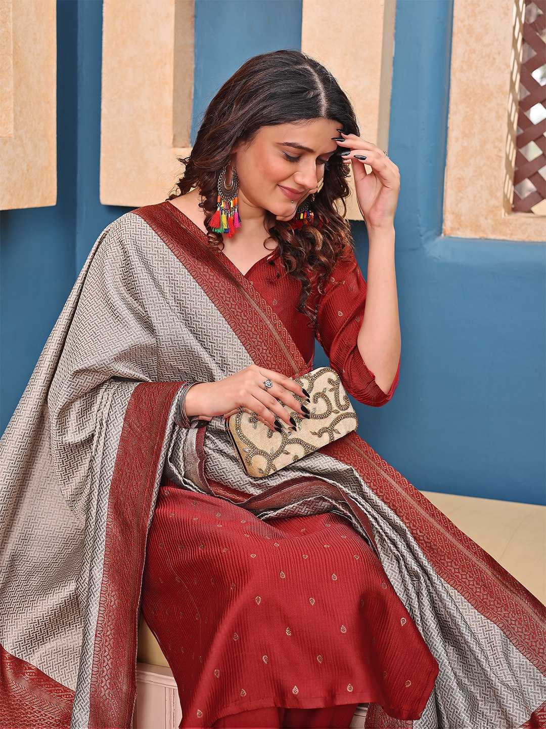 Jacquard Ladies Silk Party wear suit