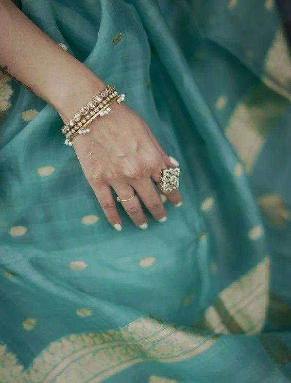 Linen Jacquard Saree - MYLUXURY LANE ENTERPRISE